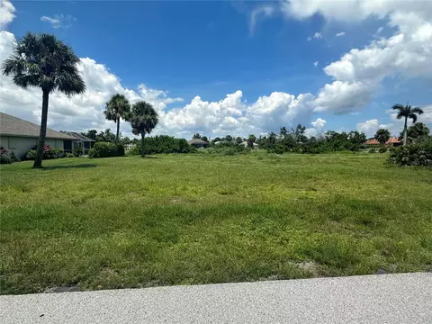 64 Fairway Rd, Rotonda West, FL 33947