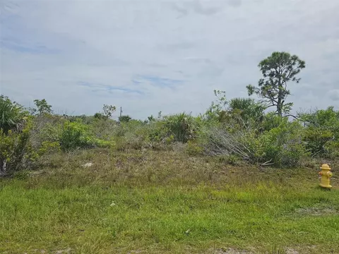 15093 Acorn Cir, Port Charlotte, FL 33981