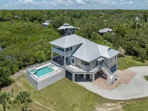 1850 Keyway Rd, Englewood, FL 34223