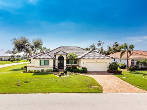 2 Amberjack Ln, Placida, FL 33946