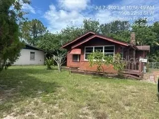 1914 22nd St W, Bradenton, FL 34205