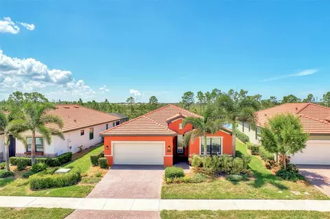 10483 Medjool Dr, Venice, FL 34293