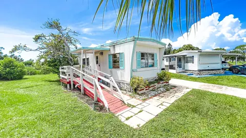 5608 Grand Ct, North Port, FL 34287