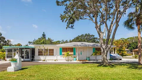 502 Bay Point Ave, Nokomis, FL 34275