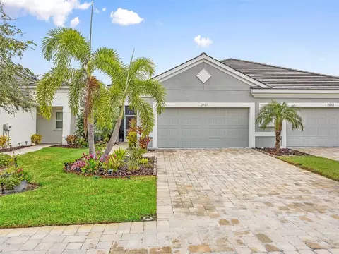2957 Trustee Ave, Sarasota, FL 34243