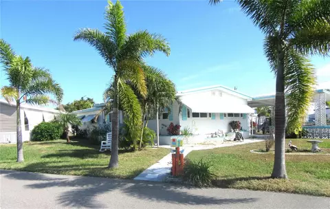 239 Trailorama Dr, North Port, FL 34287