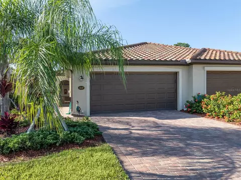 12127 Amica Loop, Venice, FL 34293