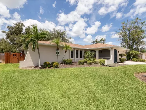 1243 Sleepy Hollow Rd, Venice, FL 34285
