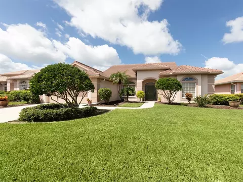 1186 Coral Lake Dr, Venice, FL 34285
