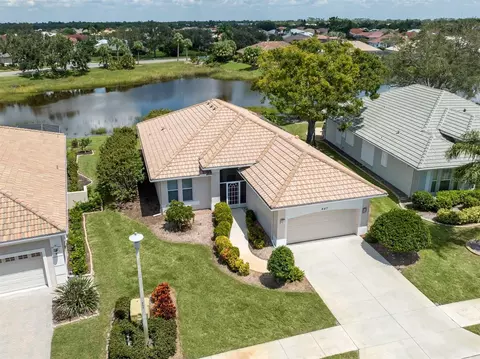 687 Lakescene Dr, Venice, FL 34293