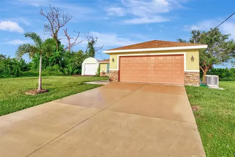 6045 Ronda St, Englewood, FL 34224