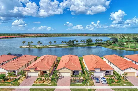 24240 Spartina Dr, Venice, FL 34293