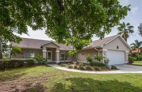 4916 9th Ave E, Bradenton, FL 34208