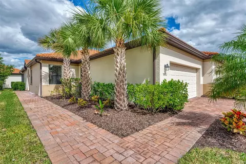 9892 Haze Dr, Venice, FL 34292