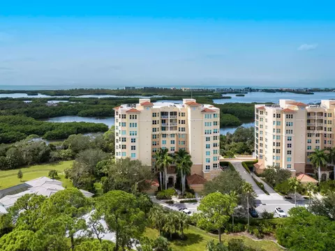 385 N Point Rd #902, Osprey, FL 34229
