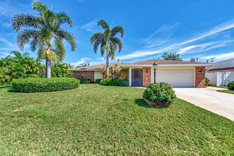 282 Dorchester Dr, Venice, FL 34293