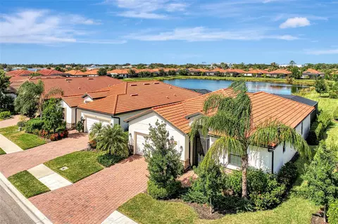 9844 Hilltop Dr, Venice, FL 34292