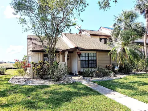 5785 Mashie Cir, North Port, FL 34287