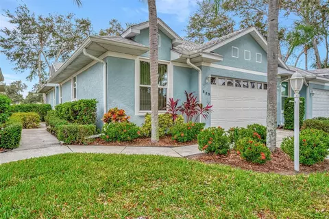525 Catalina Isles Cir, Venice, FL 34292