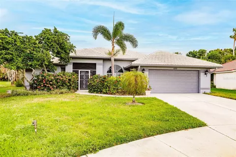 699 May Apple Way, Venice, FL 34293