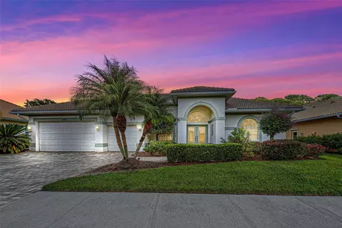 674 Sawgrass Bridge Rd, Venice, FL 34292