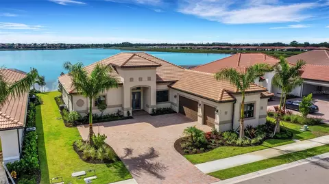 593 Maraviya Blvd, Nokomis, FL 34275