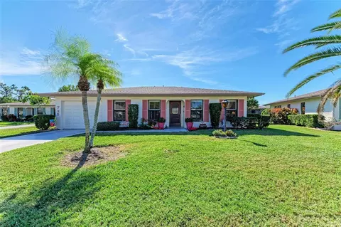 735 Vivienda West Blvd #27, Venice, FL 34293