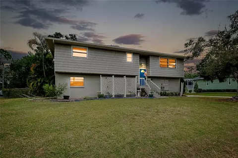 915 Sea Fox Rd, Venice, FL 34293
