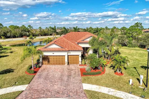 13587 Classico Ct, Venice, FL 34293