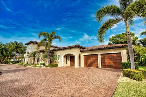 616 Granada Ave, Venice, FL 34285