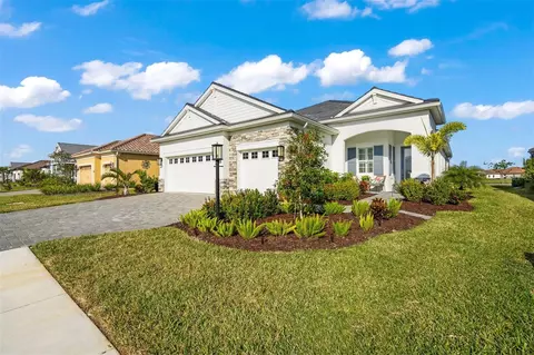 10938 Trevino St, Englewood, FL 34223