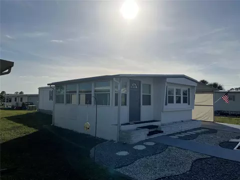 825 Cervina Dr S, Venice, FL 34285