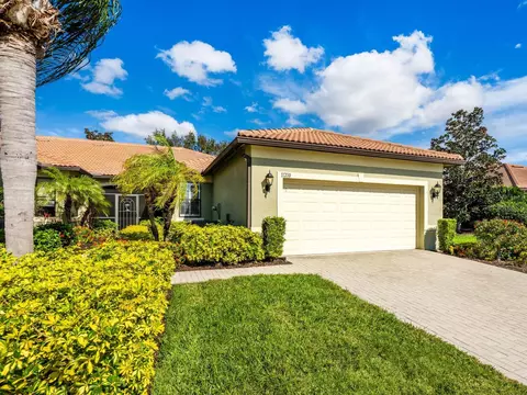 11210 Campazzo Dr, Venice, FL 34292