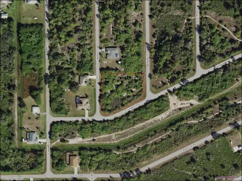 4211 Amoroso St, Port Charlotte, FL 33981