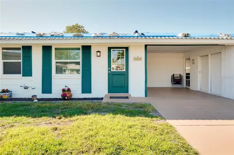 549 Circlewood Dr #T-13, Venice, FL 34293