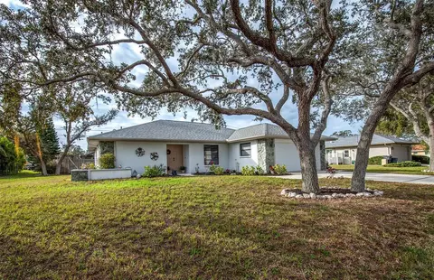 631 Hobart Rd, Venice, FL 34293