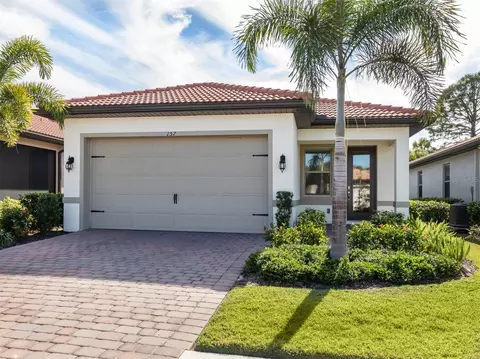 157 Soliera St, Nokomis, FL 34275