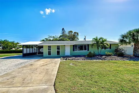 1329 Queen Rd, Venice, FL 34293
