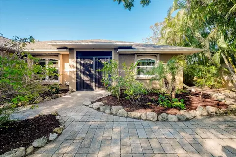 133 Algiers Dr, Venice, FL 34293