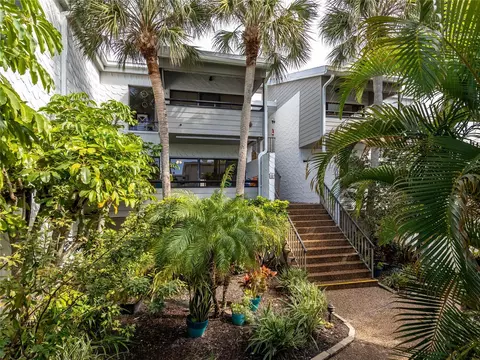 1555 Tarpon Center Dr #149, Venice, FL 34285