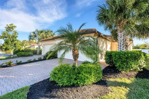9851 Haze Dr, Venice, FL 34292