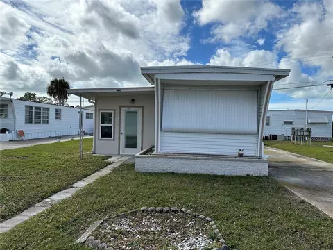 224 Inner Dr W, Venice, FL 34285