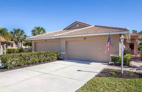 301 Auburn Woods Cir, Venice, FL 34292