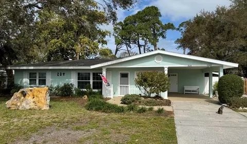 204 Myrtle Ave, Nokomis, FL 34275