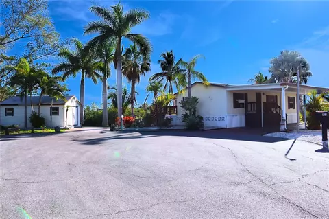408 Hatchett Creek Rd, Venice, FL 34285