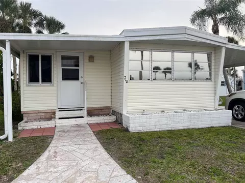 710 Chrysanthemum Dr, Venice, FL 34293