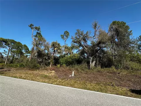 72 Shoreland St, Port Charlotte, FL 33954