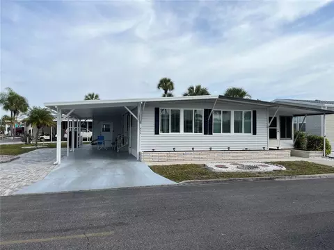 529 Via Veneto, Venice, FL 34285