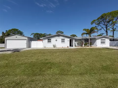 956 Piedmont Rd, Venice, FL 34293