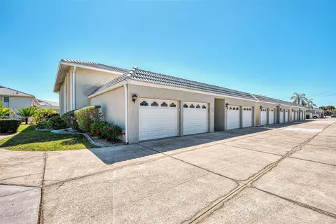 932 Capri Isles Blvd #118, Venice, FL 34292